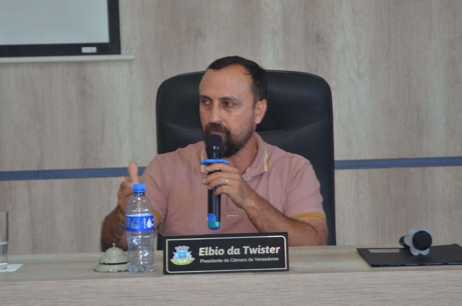 A Câmara de Vereadores de Porto Murtinho realizou a sua 2ª Sessão Ordinária nesta terça-feira, 28, sob a presidência do vereador Elbio dos Santos Balta (PSDB).